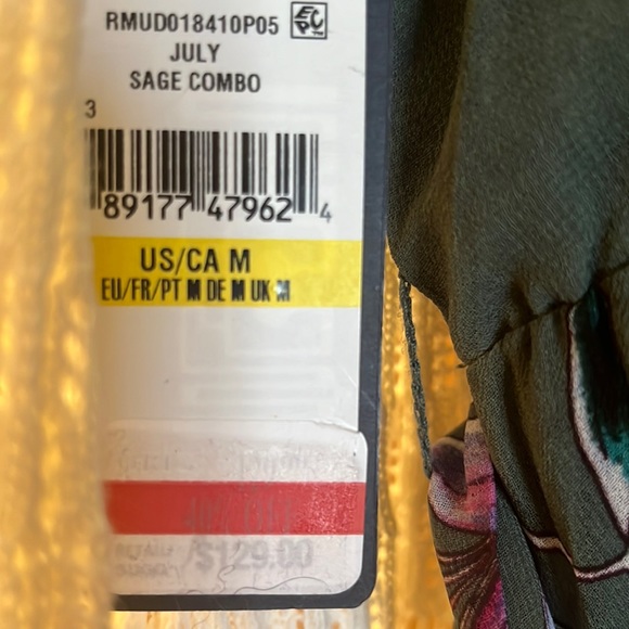 RACHEL Rachel Roy Odele Ruffle Dress very feminine.  Beautiful flowing fabric. - Picture 4 of 7